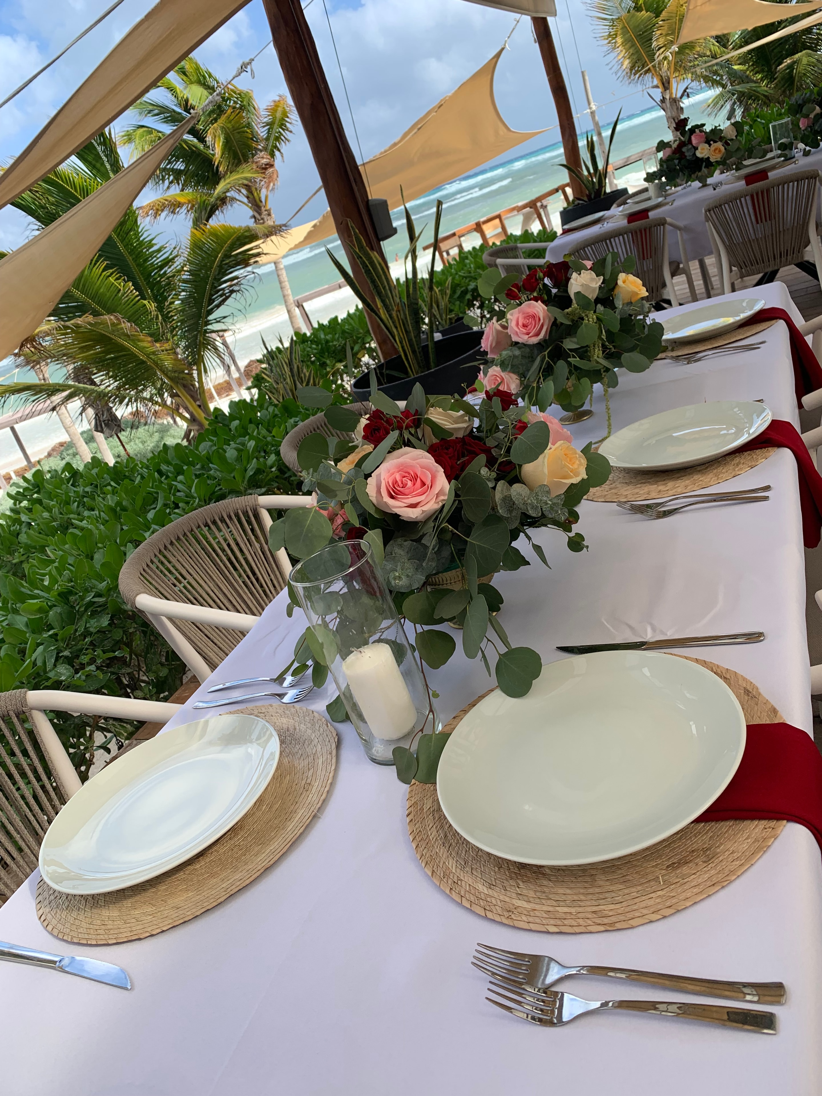Evento privado de lujo en la terraza frente al mar